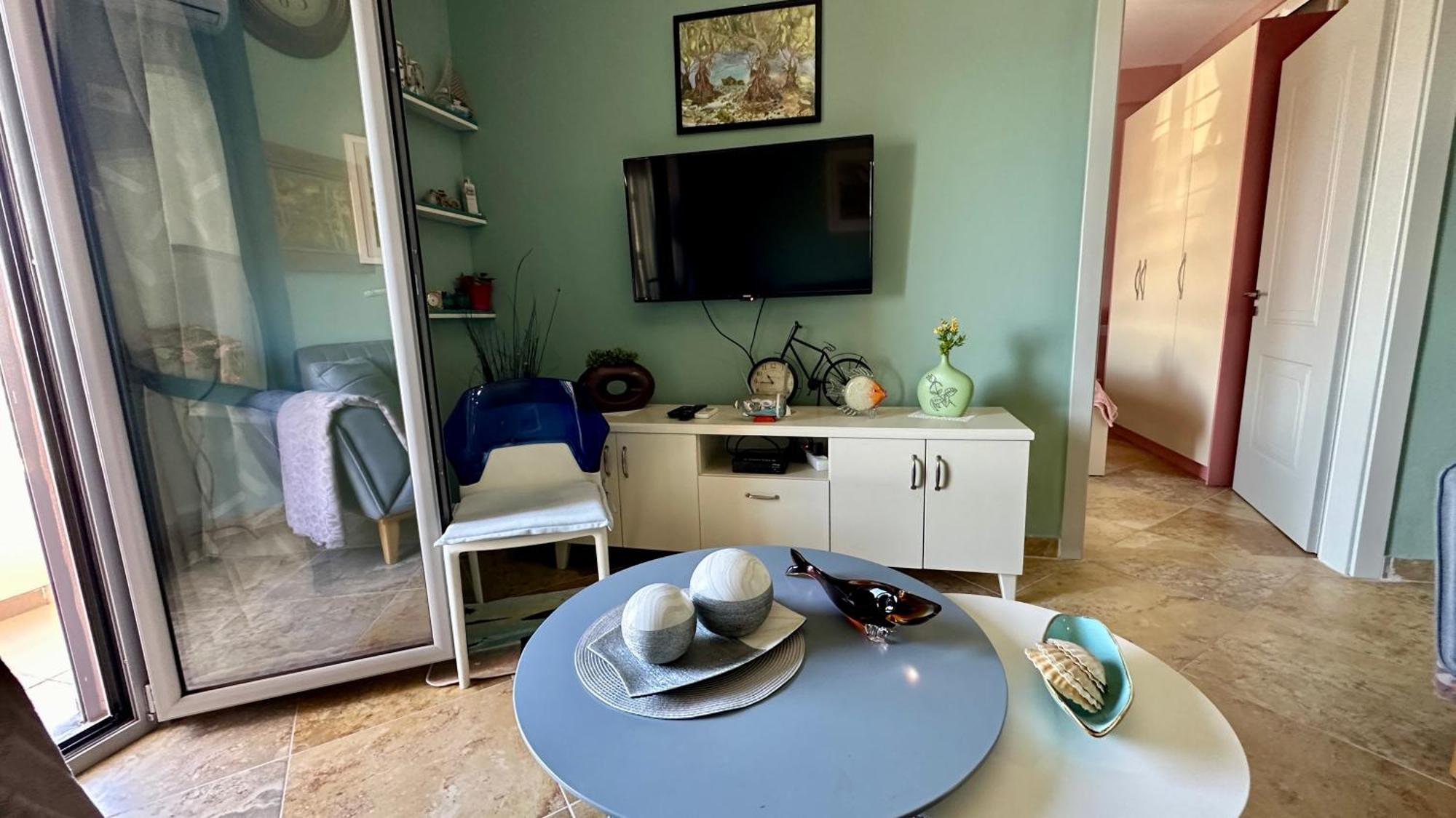 Beach Front Apartment Vlore Bagian luar foto