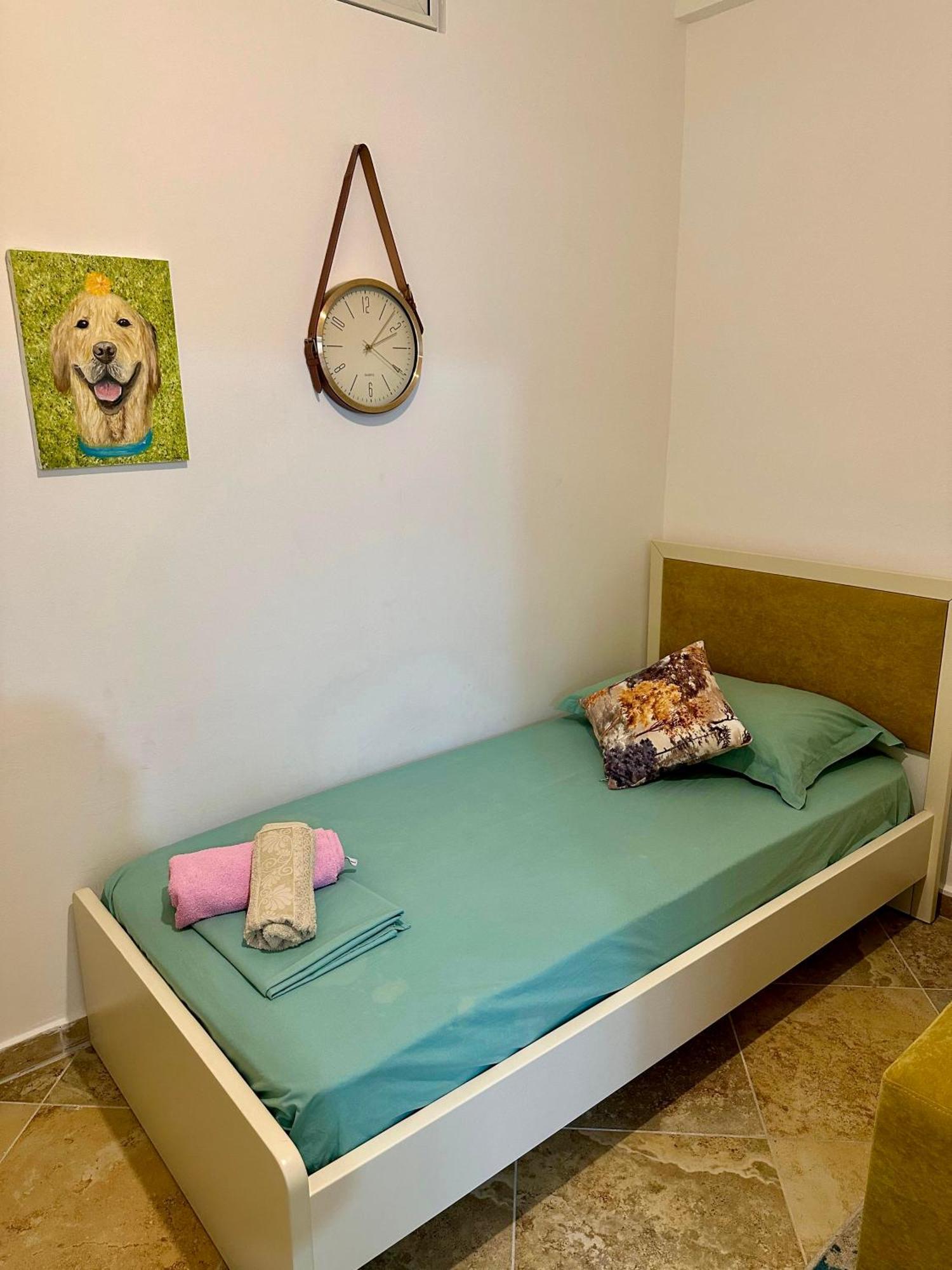Beach Front Apartment Vlore Bagian luar foto